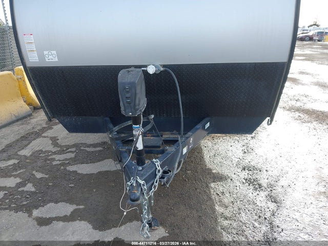 4X4TCKT14M9135143 Cherokee Cascade Series M-18t