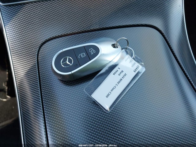 W1KAF4GB9RR167926 Mercedes-Benz C 300