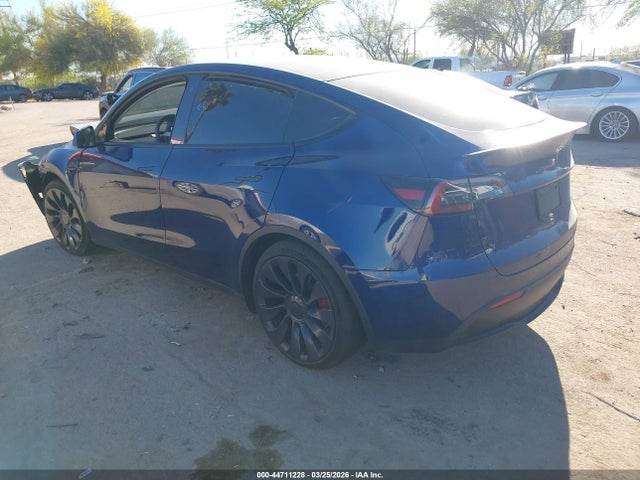 2023 Tesla Model Y Performance Dual Motor All-wheel Drive მანქანა იყიდება აუქციონზე, vin: 7SAYGDEF8PF603912, აუქციონის ნომერი: 44711228