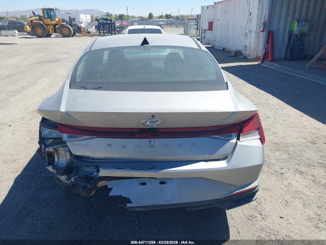 5NPLM4AGXMH001329 Hyundai ELANTRA SEL