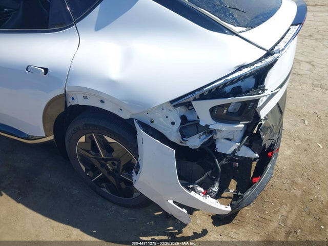 5XYC34JA1SG012173 KIA Ev6 Wind