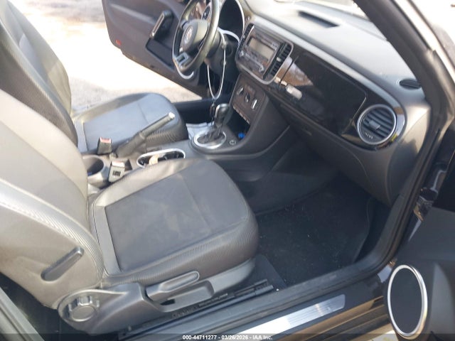 Продаж на аукціоні авто 2012 Volkswagen Beetle 2.5l, vin: 3VWJP7AT0CM612523, номер лоту: 44711277