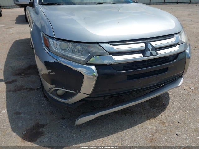 Продаж на аукціоні авто 2017 Mitsubishi Outlander Se, vin: JA4AZ3A32HZ031255, номер лоту: 44711282