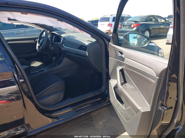 3VWBM7BU3PM012928 Volkswagen Jetta 1.5t Sport