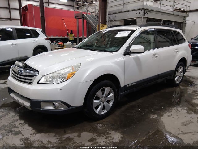 Продаж на аукціоні авто 2011 Subaru Outback 2.5i Limited, vin: 4S4BRBKC0B3394890, номер лоту: 44711339