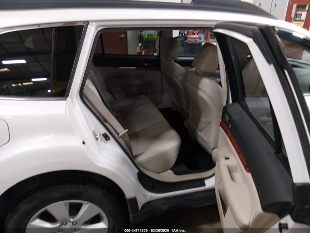 Продаж на аукціоні авто 2011 Subaru Outback 2.5i Limited, vin: 4S4BRBKC0B3394890, номер лоту: 44711339