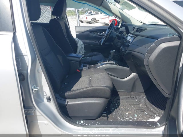 JN8AT2MV1HW016671 Nissan ROGUE SV