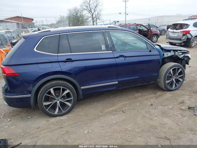 3VV4B7AX9NM024934 Volkswagen Tiguan 2.0t Sel R-line