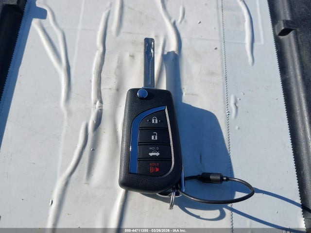 5YFB4MDE9TP417623 Toyota COROLLA LE