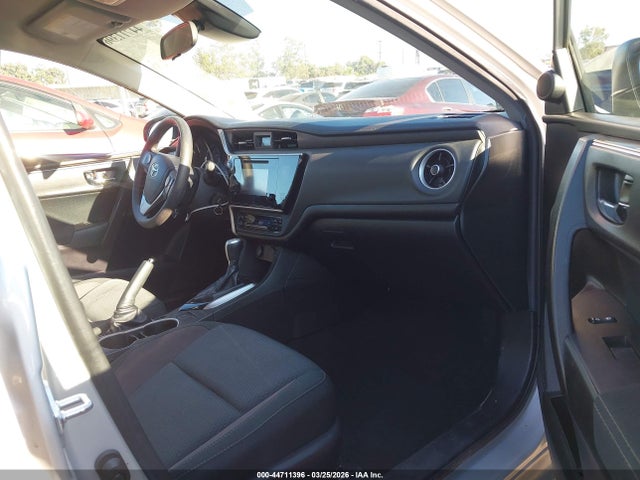 2018 TOYOTA COROLLA 5YFBURHEXJP832728 Photo 4