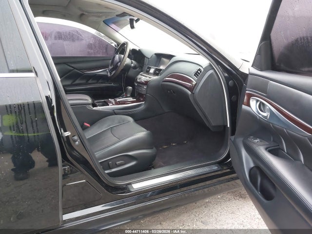 44711406 :رقم المزاد ، JN1BY1AR8GM270927 vin ، 2016 Infiniti Q70 3.7x مزاد بيع