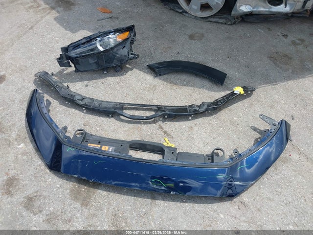 44711415 :رقم المزاد ، 3MVDMBAM4PM562119 vin ، 2023 Mazda Cx-30 2.5 S مزاد بيع