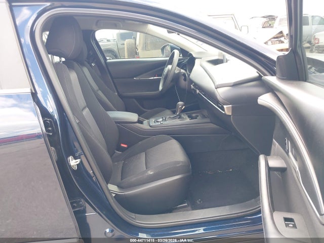 44711415 :رقم المزاد ، 3MVDMBAM4PM562119 vin ، 2023 Mazda Cx-30 2.5 S مزاد بيع