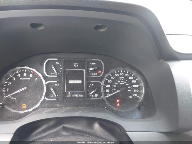 5TFDY5F12JX759006 Toyota Tundra Sr5 5.7l V8