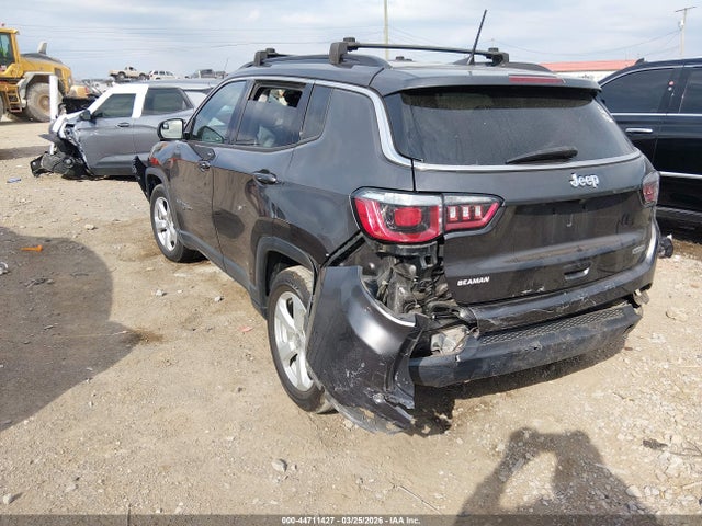 3C4NJCBB2KT843965 Jeep Compass Latitude Fwd