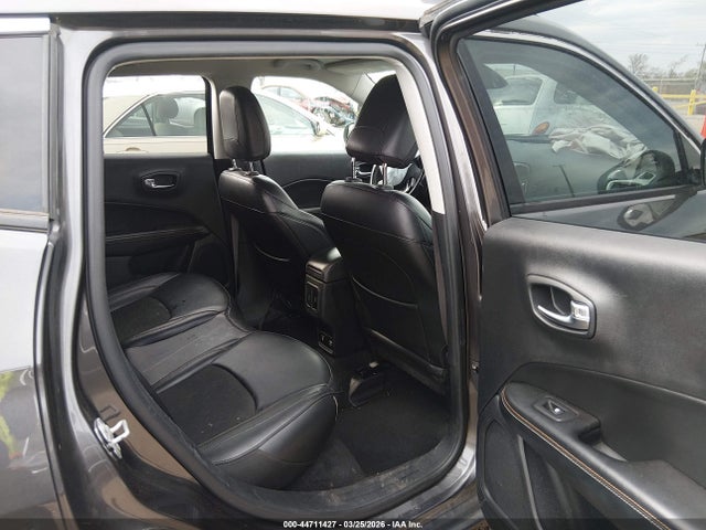 3C4NJCBB2KT843965 Jeep Compass Latitude Fwd
