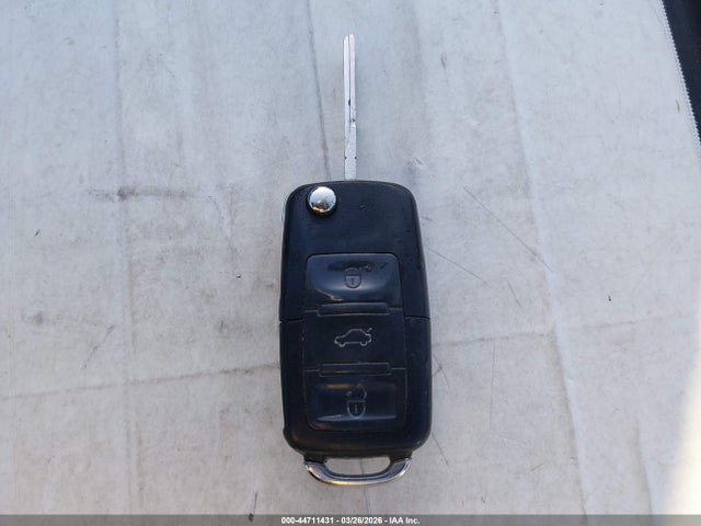 2007 Volkswagen New Beetle 2.5 მანქანა იყიდება აუქციონზე, vin: 3VWSW31CX7M504321, აუქციონის ნომერი: 44711431