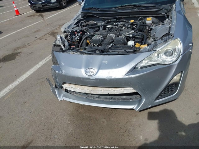 Scion FR-S 2015 JF1ZNAA17F9712120 Image 20