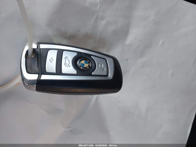 2011 Bmw 740i მანქანა იყიდება აუქციონზე, vin: WBAKA4C5XBC613150, აუქციონის ნომერი: 44711436