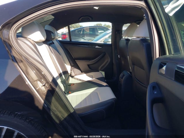 3VWD17AJ3FM347680 Volkswagen Jetta 1.8t Sport