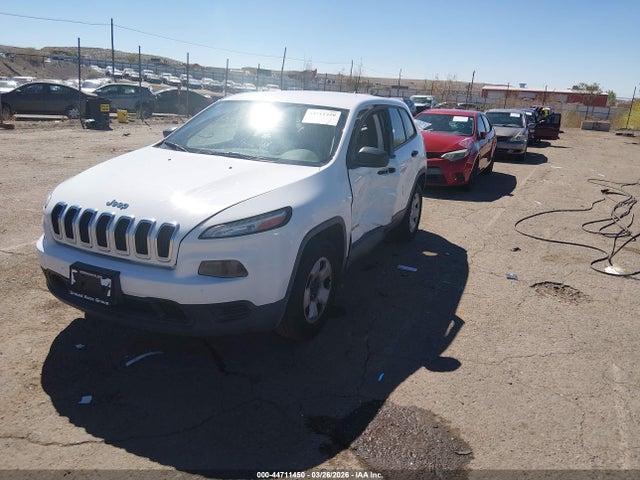 1C4PJMAB0FW574719 Jeep Cherokee Sport