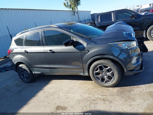 Ford ESCAPE SE 2019 1FMCU9GD2KUA07621 Image 14
