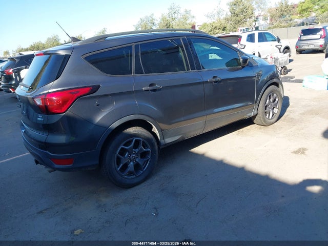 Ford ESCAPE SE 2019 1FMCU9GD2KUA07621 Image 4