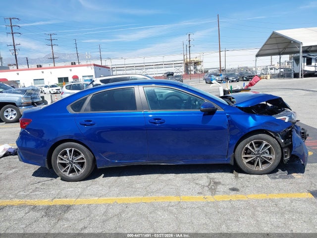 2023 Kia Forte Lxs მანქანა იყიდება აუქციონზე, vin: 3KPF24AD8PE596103, აუქციონის ნომერი: 44711491