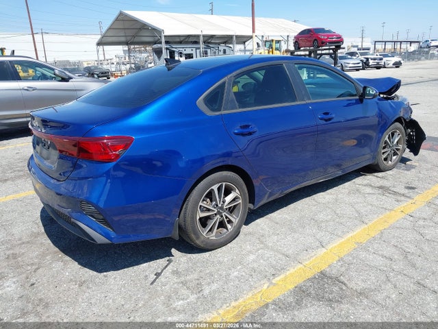 2023 Kia Forte Lxs მანქანა იყიდება აუქციონზე, vin: 3KPF24AD8PE596103, აუქციონის ნომერი: 44711491