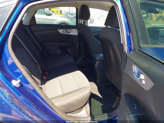 2023 Kia Forte Lxs მანქანა იყიდება აუქციონზე, vin: 3KPF24AD8PE596103, აუქციონის ნომერი: 44711491