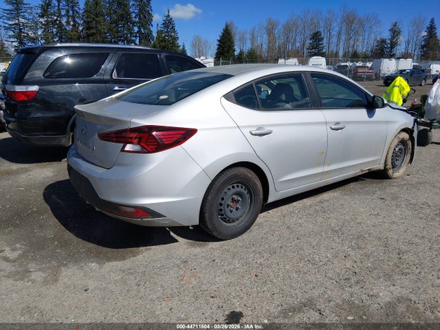 2019 HYUNDAI ELANTRA KMHD74LF1KU855284 Photo 3