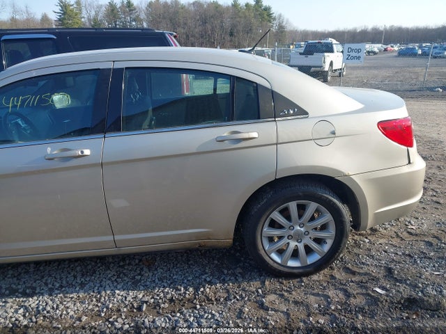 Aukcja sprzedaży 2013 Chrysler 200 Touring, vin: 1C3CCBBB4DN745149, numer aukcji: 44711509