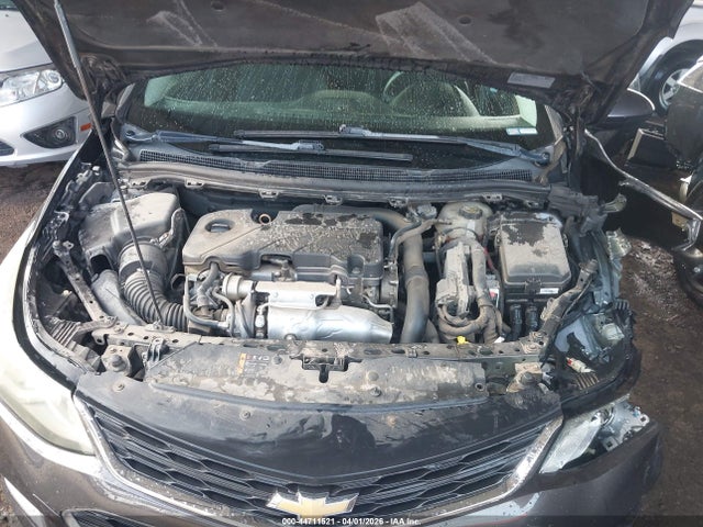 1G1BE5SM8H7103945 Chevrolet Cruze Lt Auto