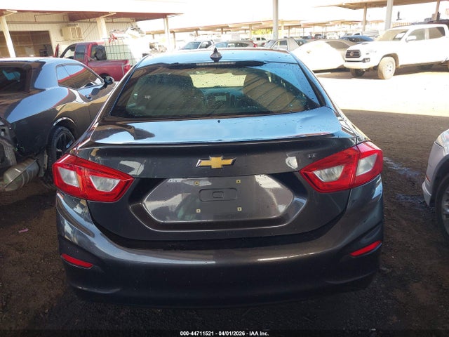 1G1BE5SM8H7103945 Chevrolet Cruze Lt Auto