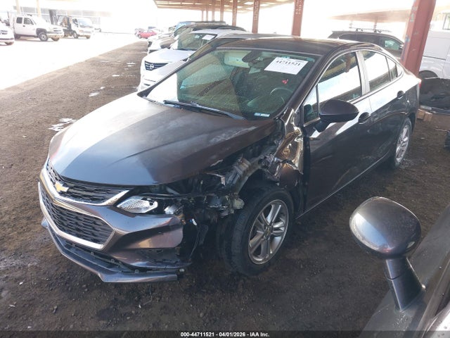 1G1BE5SM8H7103945 Chevrolet Cruze Lt Auto