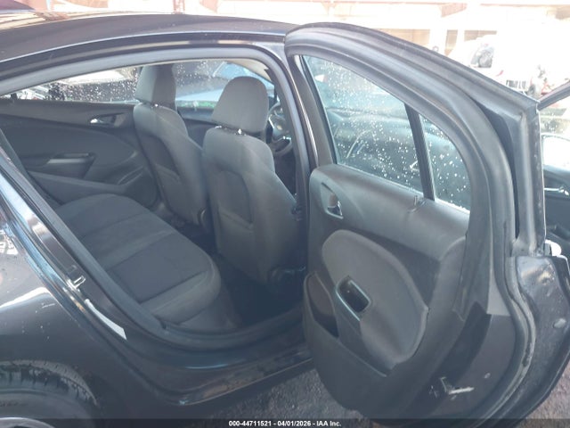 1G1BE5SM8H7103945 Chevrolet Cruze Lt Auto