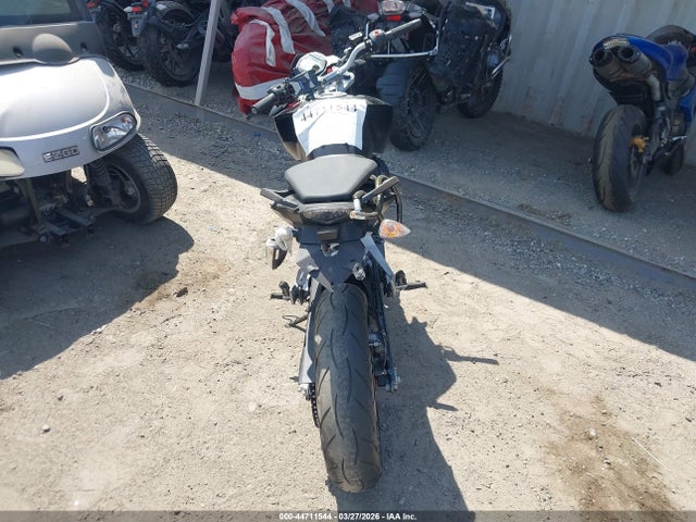 MD2JGJ401GC281342 KTM Rc 390
