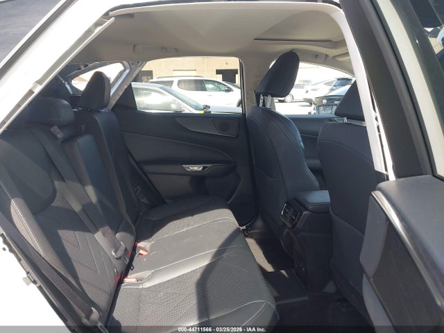 JTJHKCFZ9N2004805 Lexus Nx 450h+ Luxury
