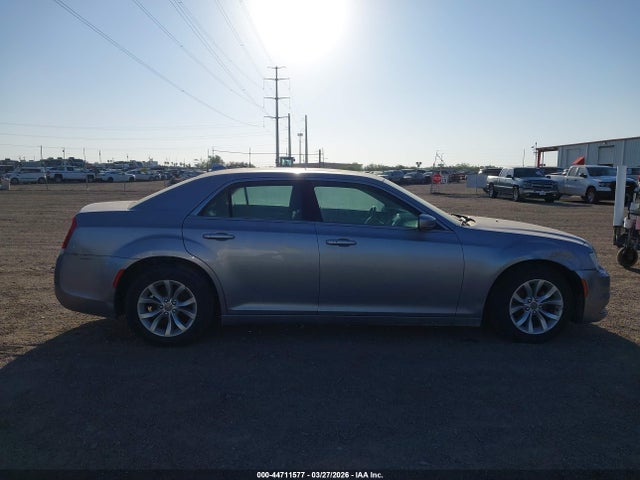 44711577 :رقم المزاد ، 2C3CCAAG4FH791812 vin ، 2015 Chrysler 300 Limited مزاد بيع