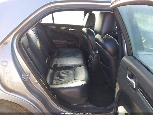 44711577 :رقم المزاد ، 2C3CCAAG4FH791812 vin ، 2015 Chrysler 300 Limited مزاد بيع