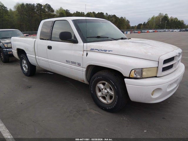 2000 DODGE RAM 1500 3B7HC13Z6YG110133