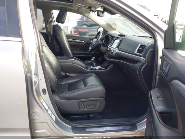 5TDDGRFH7JS044901 Toyota Highlander Hybrid Limited Platinum