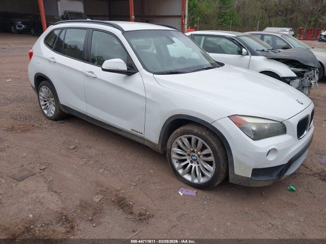 2014 BMW X1 WBAVM1C54EVW51081