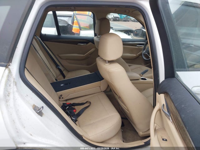 2014 BMW X1 WBAVM1C54EVW51081 Photo 7