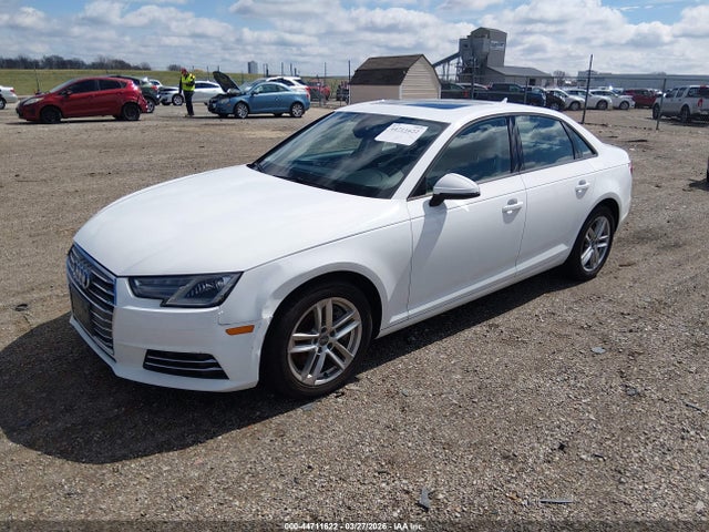 Продаж на аукціоні авто 2017 Audi A4 2.0t Premium, vin: WAUANAF41HN025295, номер лоту: 44711622