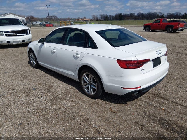 Продаж на аукціоні авто 2017 Audi A4 2.0t Premium, vin: WAUANAF41HN025295, номер лоту: 44711622
