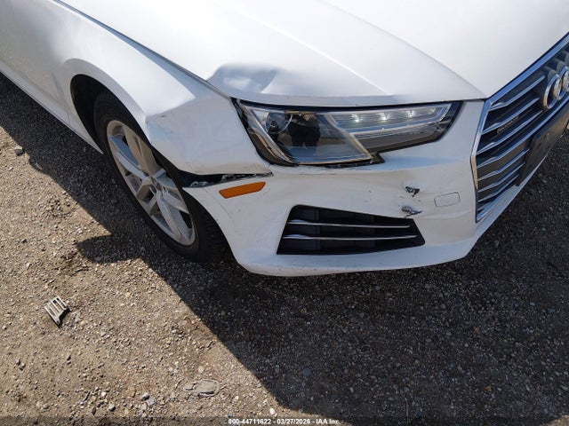Продаж на аукціоні авто 2017 Audi A4 2.0t Premium, vin: WAUANAF41HN025295, номер лоту: 44711622