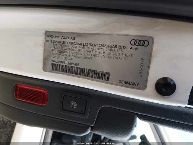 Продаж на аукціоні авто 2017 Audi A4 2.0t Premium, vin: WAUANAF41HN025295, номер лоту: 44711622