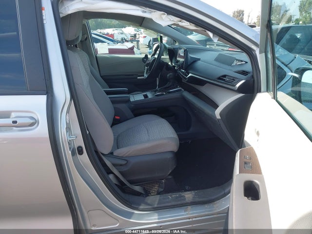 2023 TOYOTA SIENNA 5TDKRKEC1PS162286 Photo 4