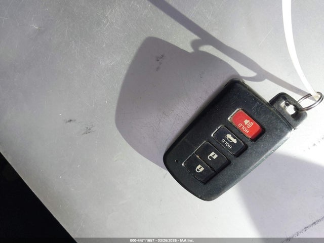 4T1BD1FKXFU148231 Toyota Camry Hybrid Le